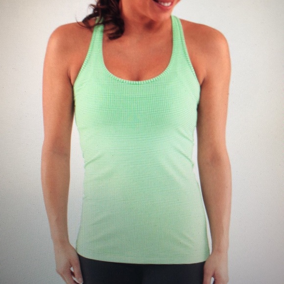 Lululemon frond (Kelly green) gingham tank - Picture 2 of 10